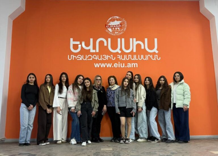 «Ֆարմացիան որպես ապագայի մասնագիտություն» խորագրով միջոցառում